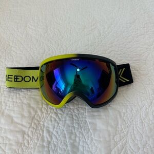 Multicolor Reflective Ski Goggles